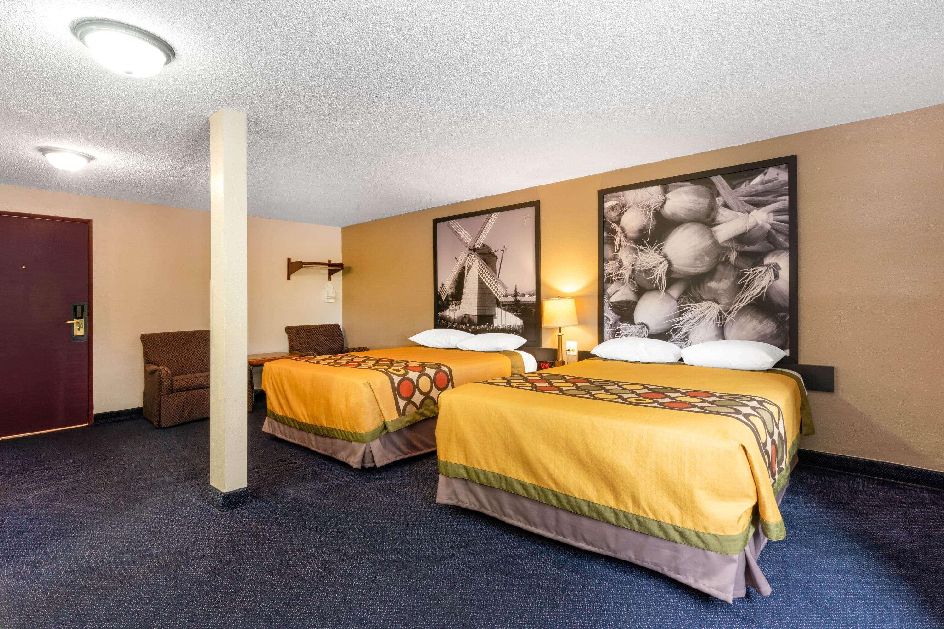 Sutton Suites Hotel SeaTac Exterior photo